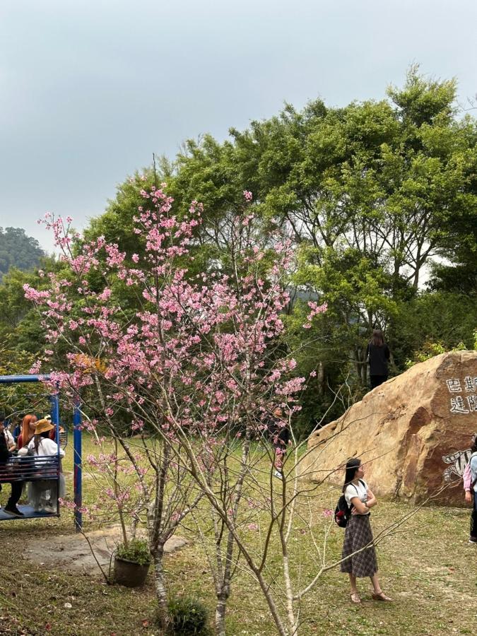 Apartamento 蓬萊生態農場仙山民宿 Nanzhuang Exterior foto